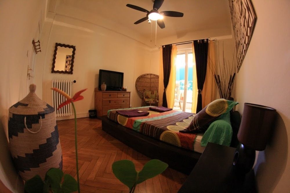 6 Bedrooms Seaview House, Old Town Niza Exterior foto