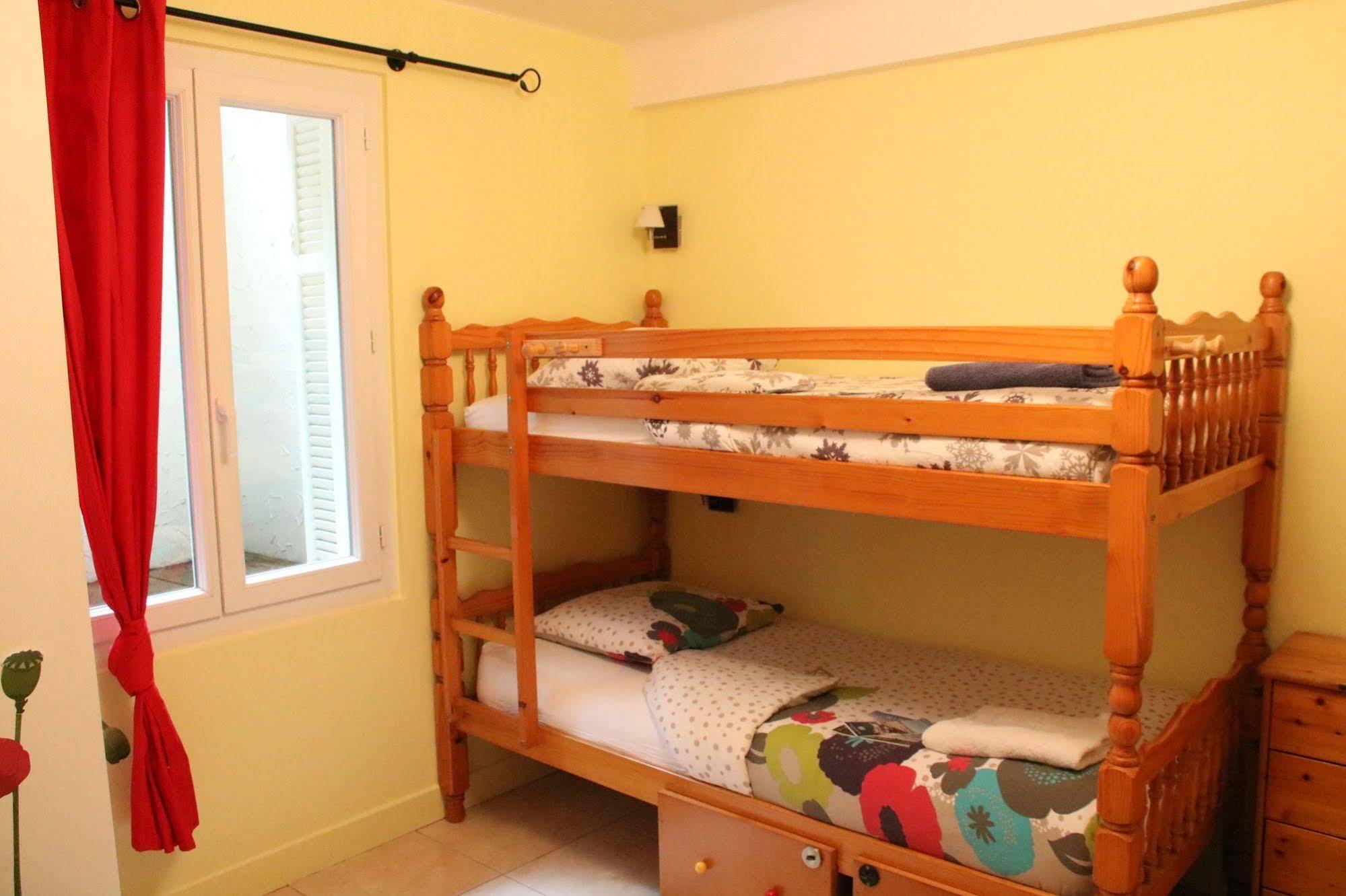 6 Bedrooms Seaview House, Old Town Niza Exterior foto