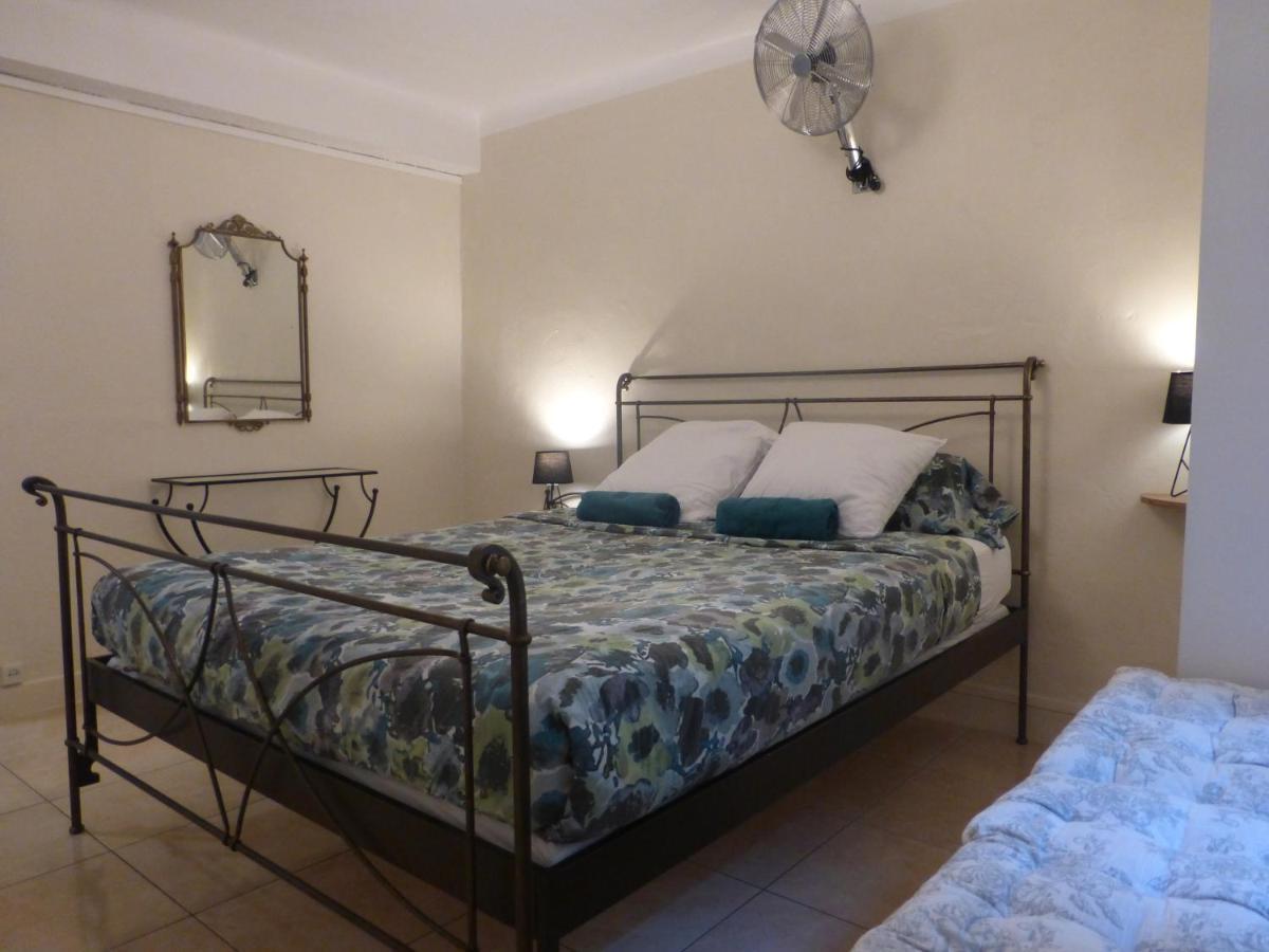 6 Bedrooms Seaview House, Old Town Niza Exterior foto